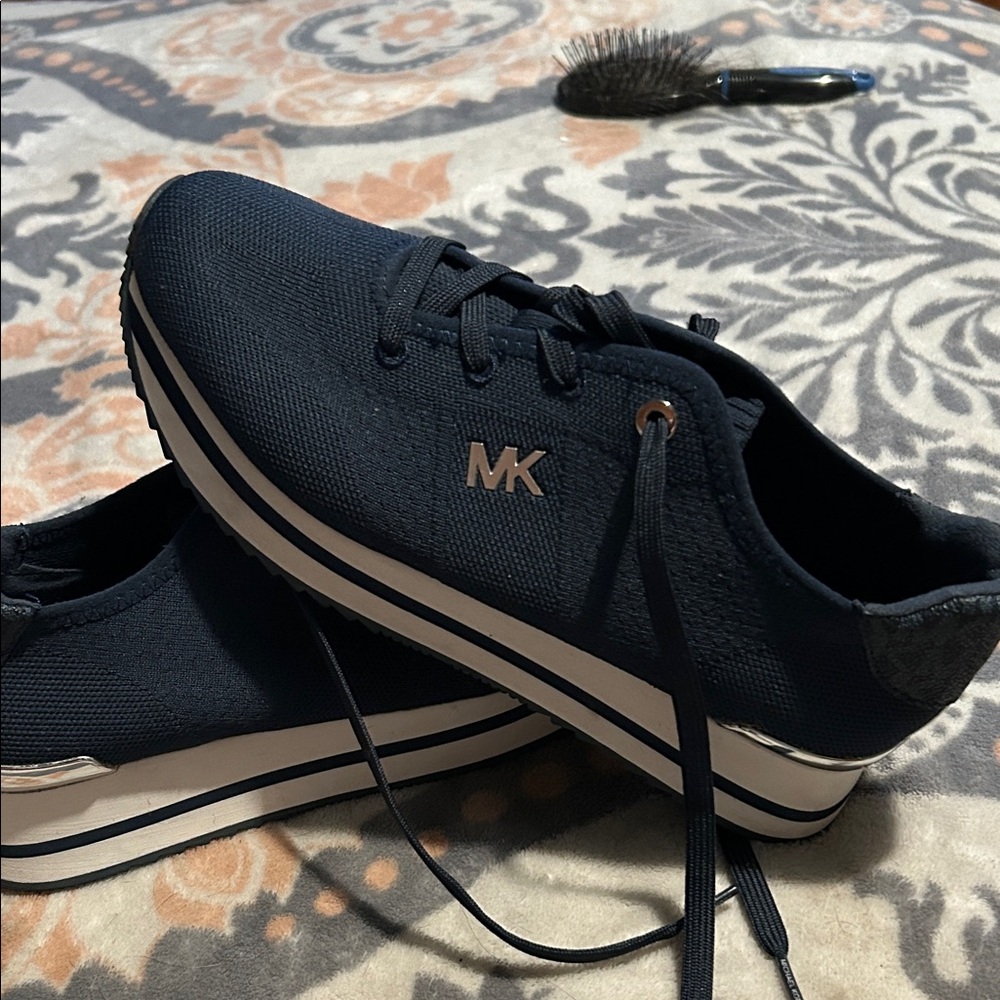 Women shoes